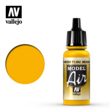 Acrylicos Vallejo - 71002 - Model Air - Medium Yellow - 17 ml.